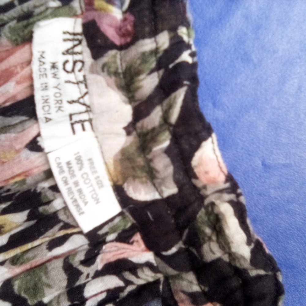Skirt - Picture 2 of 3
